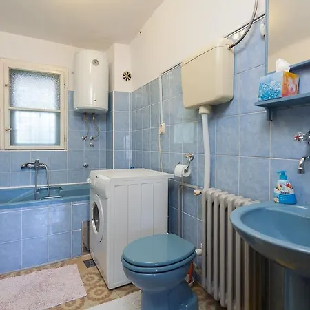 ゲストハウス Nina *